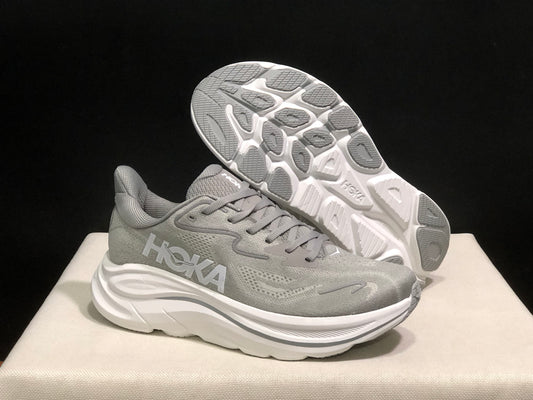 HOKA Clifton 10 Running Shoes
