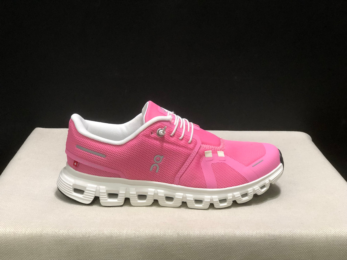 On Cloud 6 Sneaker