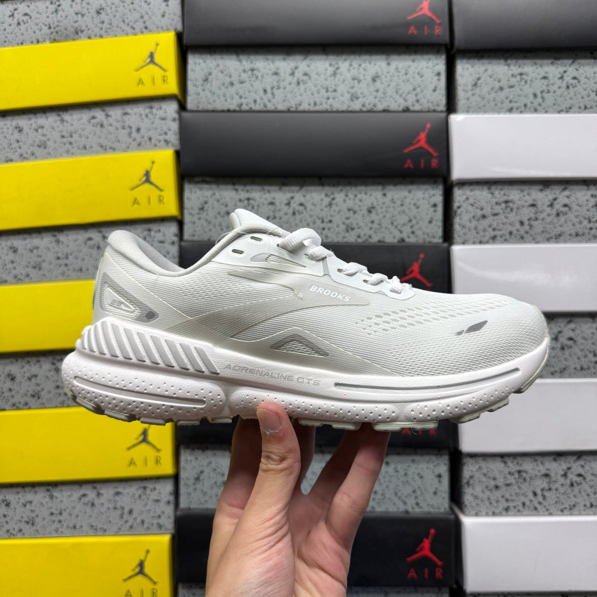 Brooks Adrenaline GTS 23 Running Shoes