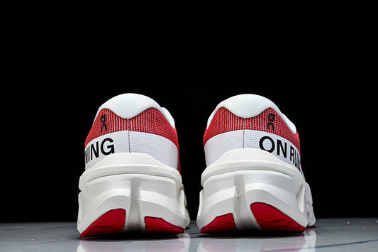 On Cloudmonster Hyper – Red / White
