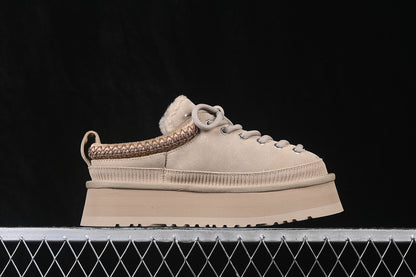 UGG Women's Heritage Lace-Up Suede Platform Slippers