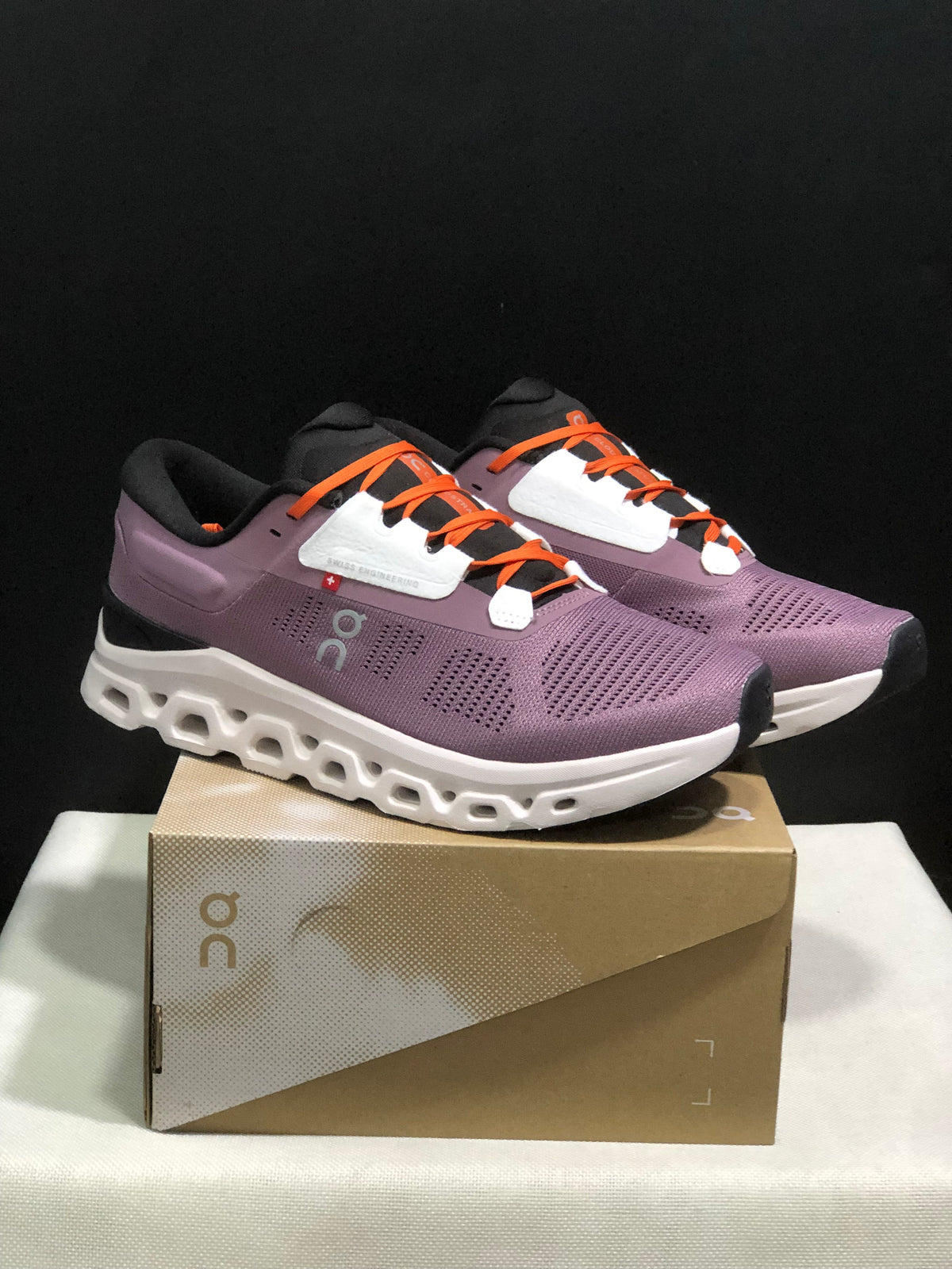 On Cloudstratus 3 Running Shoes