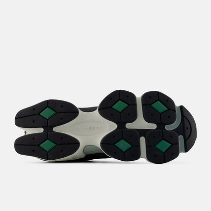 New Balance 9060 Trainers – Black & Green
