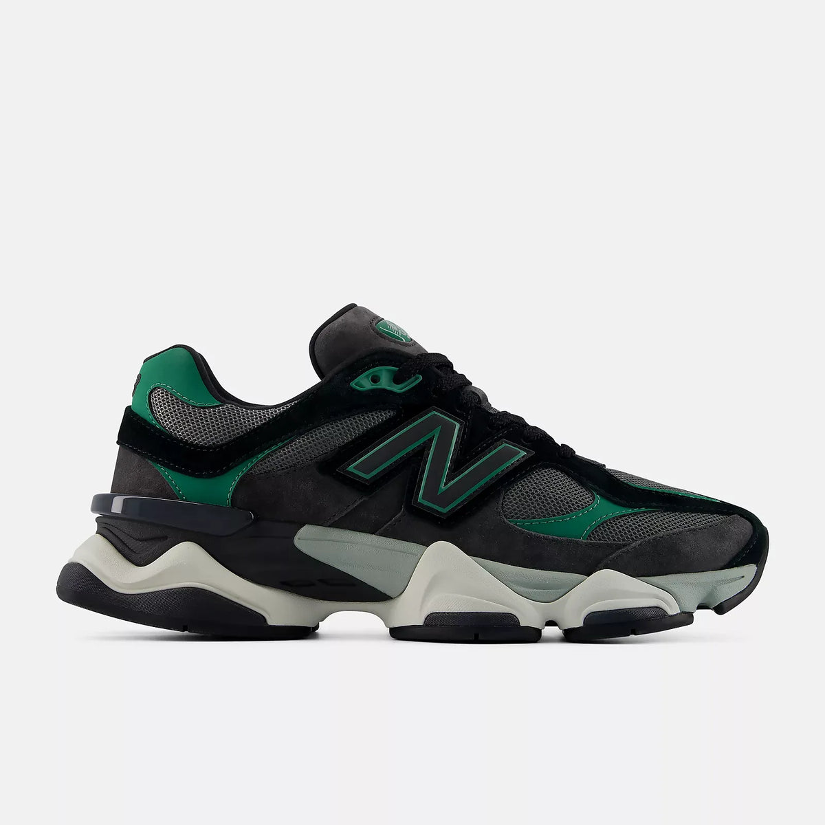 New Balance 9060 Trainers – Black & Green