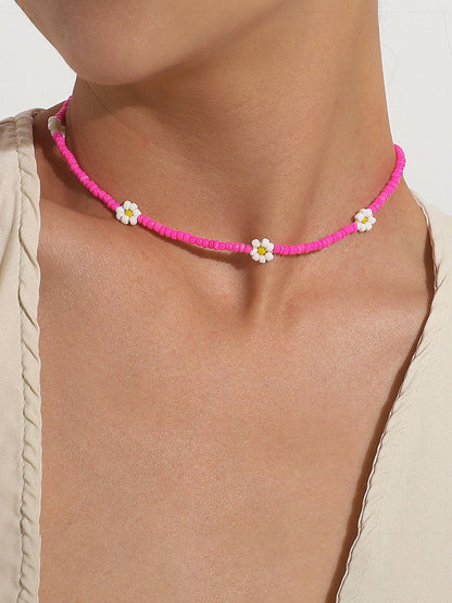 Fashionable And Trendy Adjustable Rice Bead Flower Necklace