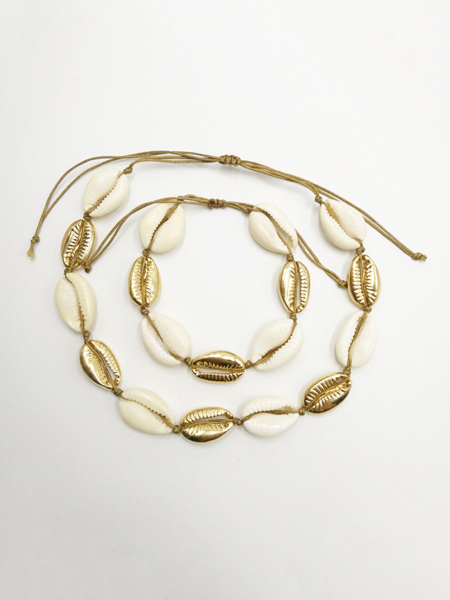 Classic Bohemian Shell and Alloy Necklace Set