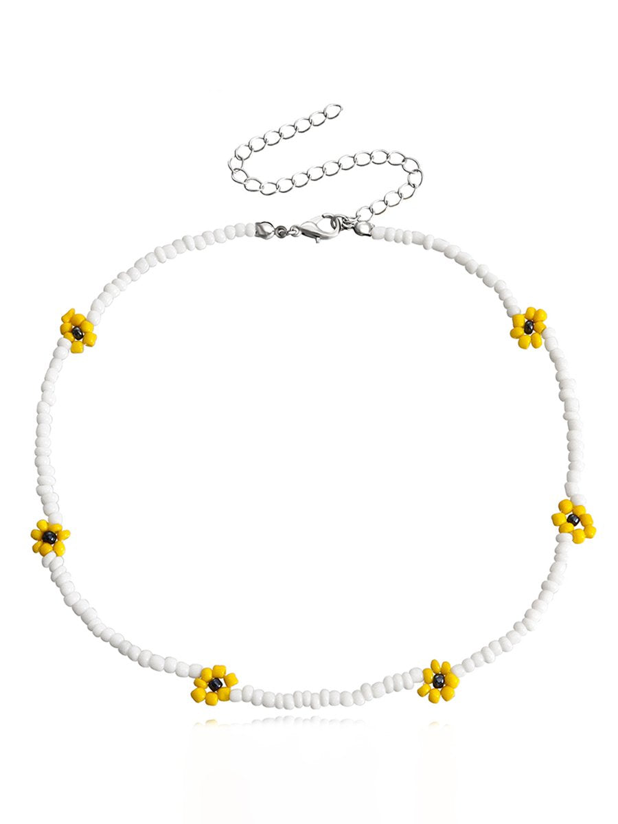 Fashionable And Trendy Adjustable Rice Bead Flower Necklace